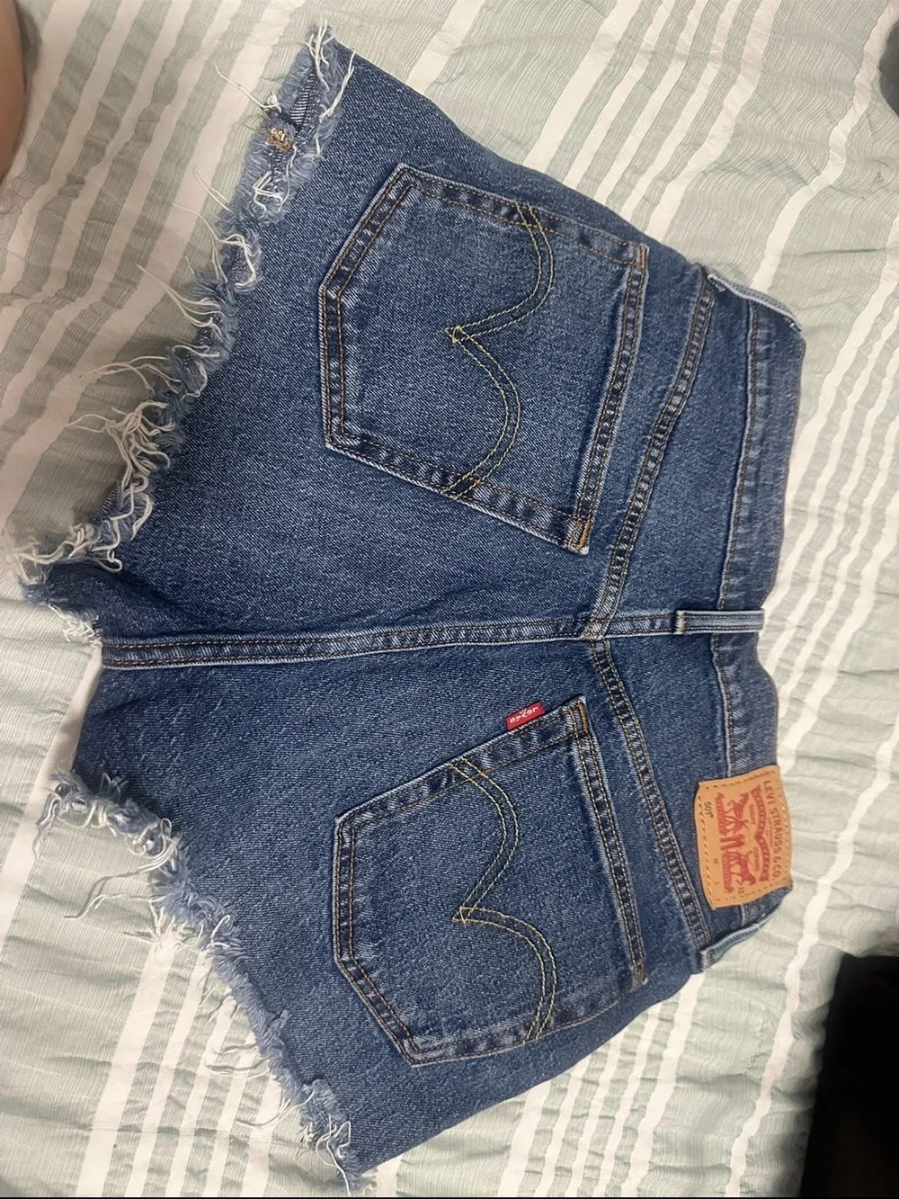 Levi’s 501 Original High Rise Distressed Denim Shorts Cutoffs Medium Wash